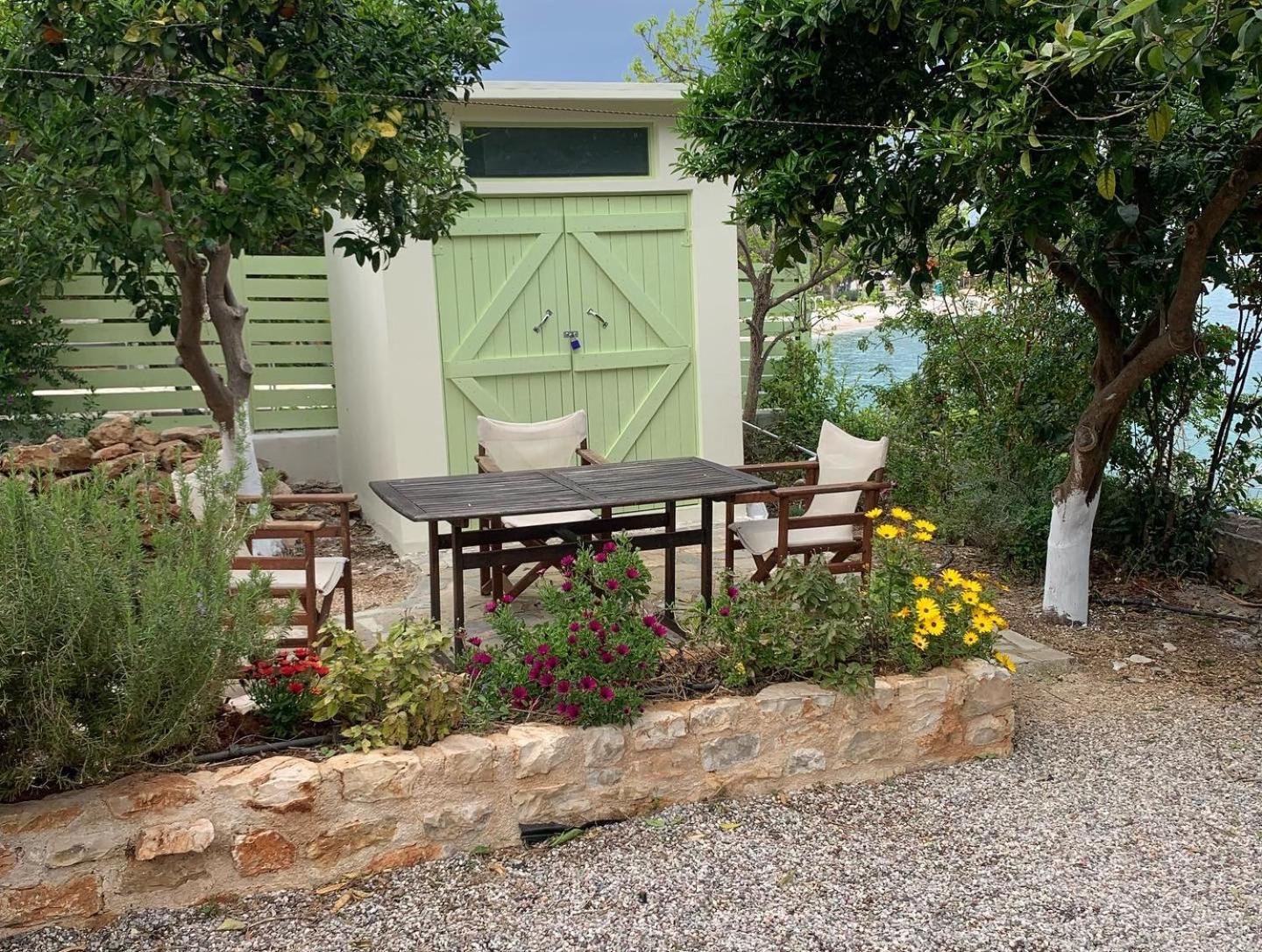 Kiveri 1876 Traditional Seafront Cottage Exterior photo